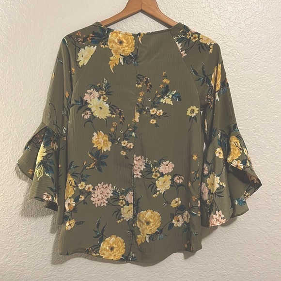 LC Lauren Conrad Petal Sleeve Blouse Women’s Size S - Picture 3 of 6